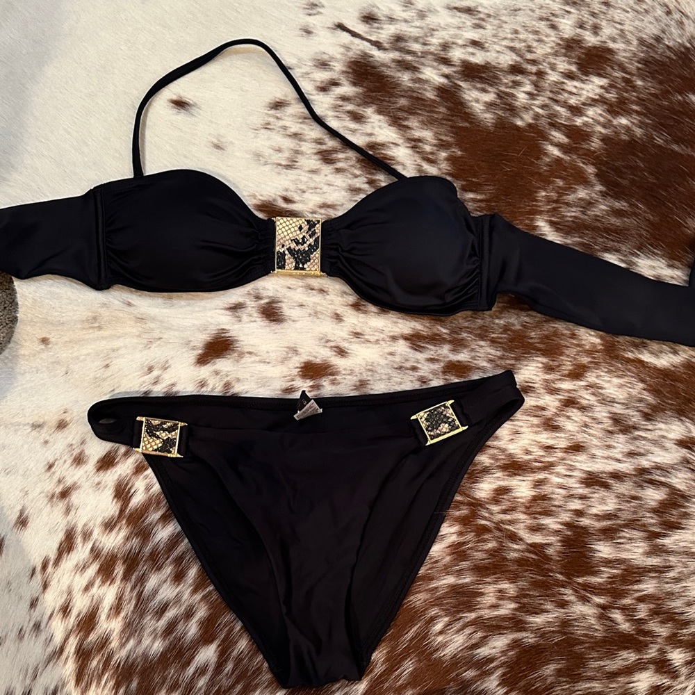 Chic Black Bikini Set with Snake Print Accents